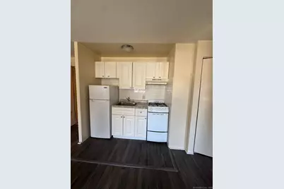 125 Granfield Avenue #3E, Bridgeport, CT 06610 - Photo 1