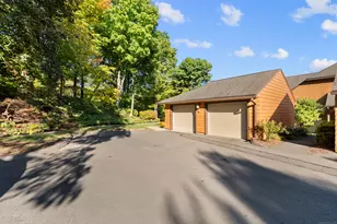 30 Biltmore Park, Bloomfield, CT 06002 - Photo 4