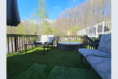 207 Ridgefield Avenue, Waterbury, CT 06705 - Photo 32