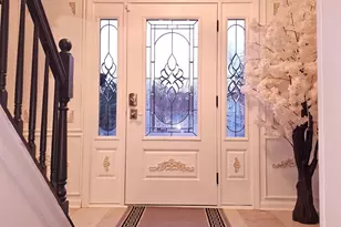 207 Ridgefield Ave, Waterbury, CT 06705 - Photo 4