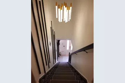 207 Ridgefield Avenue, Waterbury, CT 06705 - Photo 2