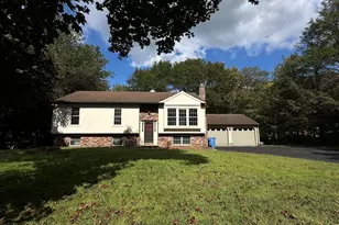 17 Nemczuk Dr, Norwich, CT 06360 - Photo 2