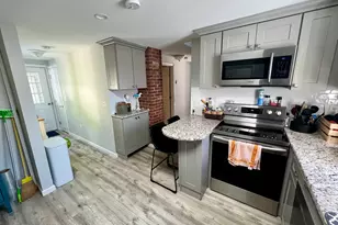 6 10th Ave, Waterford, CT 06385 - Photo 8