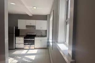 147 Charles St, Bridgeport, CT 06606 - Photo 2