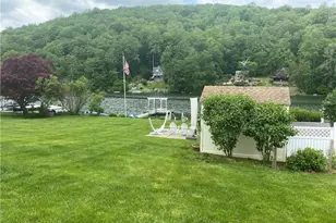 17 Pinewood Shores, Sherman, CT 06784 - Photo 2