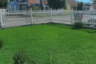 604 Birmingham St, Bridgeport, CT 06606 - Photo 6