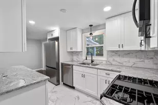 23 Bel Aire Dr, Plainville, CT 06062 - Photo 14