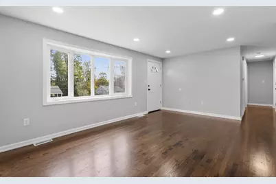 23 Bel Aire Drive, Plainville, CT 06062 - Photo 4