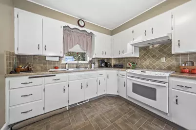 362 Hill Road, Thomaston, CT 06787 - Photo 10