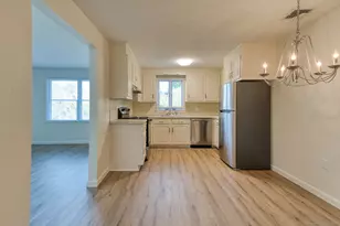 54 Oak St, Middletown, CT 06457 - Photo 6