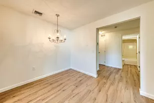 54 Oak St, Middletown, CT 06457 - Photo 8