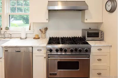 17 Agawam Avenue, Old Saybrook, CT 06475 - Photo 12