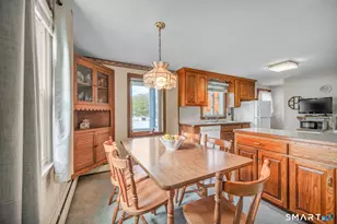 85 Florence St, Newington, CT 06111 - Photo 6