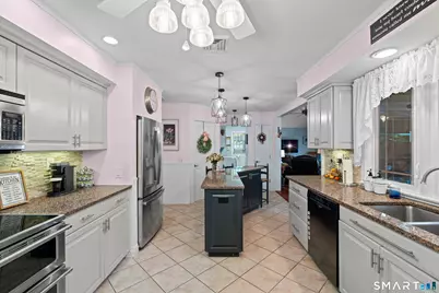 4 Dogwood Drive, Waterford, CT 06375 - Photo 18