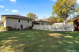 4 Dogwood Dr, Waterford, CT 06375 - Photo 32