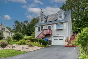 185 Barton St, Torrington, CT 06790 - Photo 2