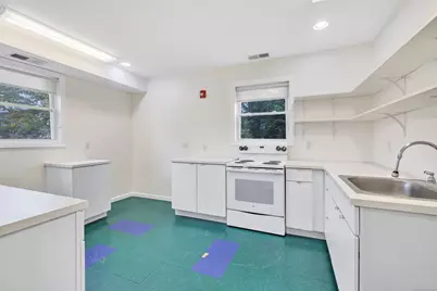 246 Lenox Avenue, Bridgeport, CT 06605 - Photo 16