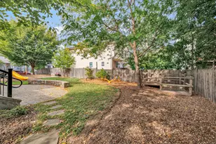 246 Lenox Ave, Bridgeport, CT 06605 - Photo 6