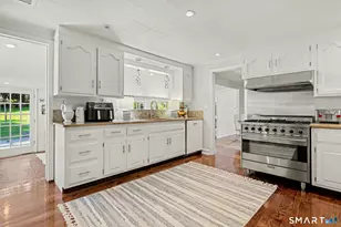 36 Richmond Dr, Darien, CT 06820 - Photo 16