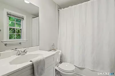 36 Richmond Drive, Darien, CT 06820 - Photo 20