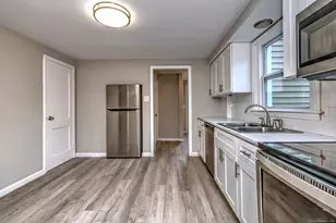 100 Matthew Dr, Stratford, CT 06614 - Photo 12