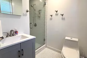 4 Skinner Dr, Bloomfield, CT 06002 - Photo 10