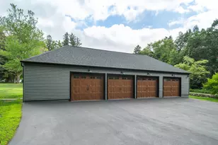 372 Tucker Hill Rd, Middlebury, CT 06762 - Photo 4