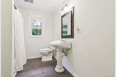 7 Oak Hill Drive, East Haven, CT 06513 - Photo 16