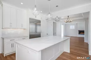 127 Paul Pl, Fairfield, CT 06824 - Photo 12
