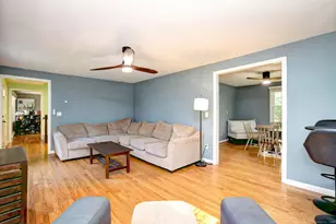 360 Jefferson Dr, Guilford, CT 06437 - Photo 4