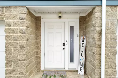 55 Woodland Place #APT 1, Stamford, CT 06902 - Photo 1