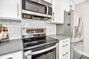 55 Woodland Pl, Stamford, CT 06902 - Photo 18