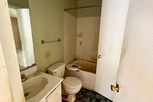 60 Lawn Ave, Stamford, CT 06902 - Photo 10