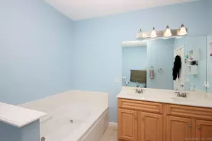 35 Todd St, Hamden, CT 06518 - Photo 28