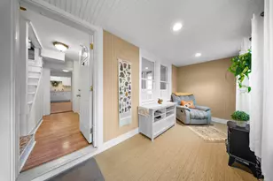 27 Peck St, Milford, CT 06460 - Photo 6