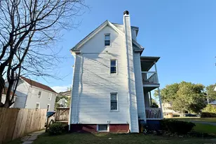 61 Central Ave, East Hartford, CT 06108 - Photo 4