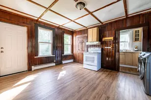 324 Norwich Ave, Norwich, CT 06380 - Photo 6