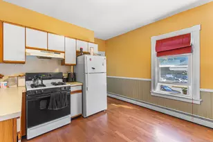 9 Madison St, Hartford, CT 06183 - Photo 8