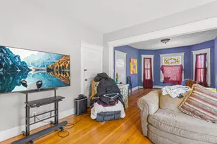 9 Madison St, Hartford, CT 06183 - Photo 4