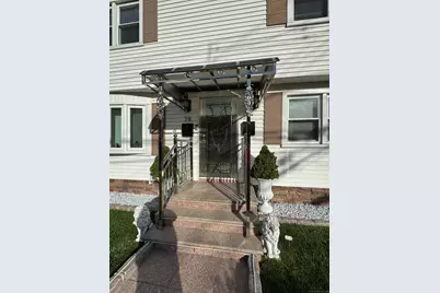 37 Elizabeth Ann Drive, New Haven, CT 06512 - Photo 2