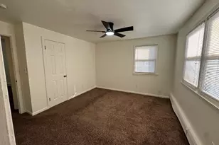 37 Elizabeth Ann Dr, New Haven, CT 06512 - Photo 10