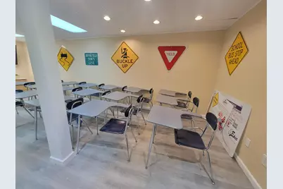 304 Federal Road #STE 116, Brookfield, CT 06804 - Photo 16