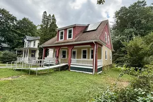 39 Warham St, Windsor, CT 06095 - Photo 2