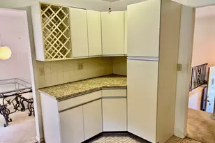 21 Adams Dr, Bethel, CT 06801 - Photo 4