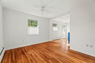 1064 N Rd, Groton, CT 06340 - Photo 18