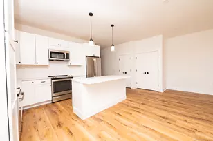 138 Boston Post Rd, East Lyme, CT 06333 - Photo 4