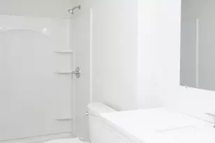 138 Boston Post Rd, East Lyme, CT 06333 - Photo 12