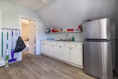 83 Berkeley Place, Bridgeport, CT 06610 - Photo 20