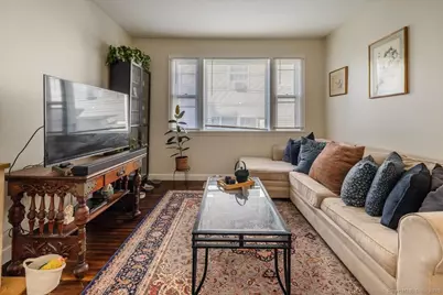 83 Berkeley Place, Bridgeport, CT 06610 - Photo 4