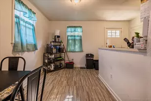 125 Alexander Dr, Bridgeport, CT 06606 - Photo 4